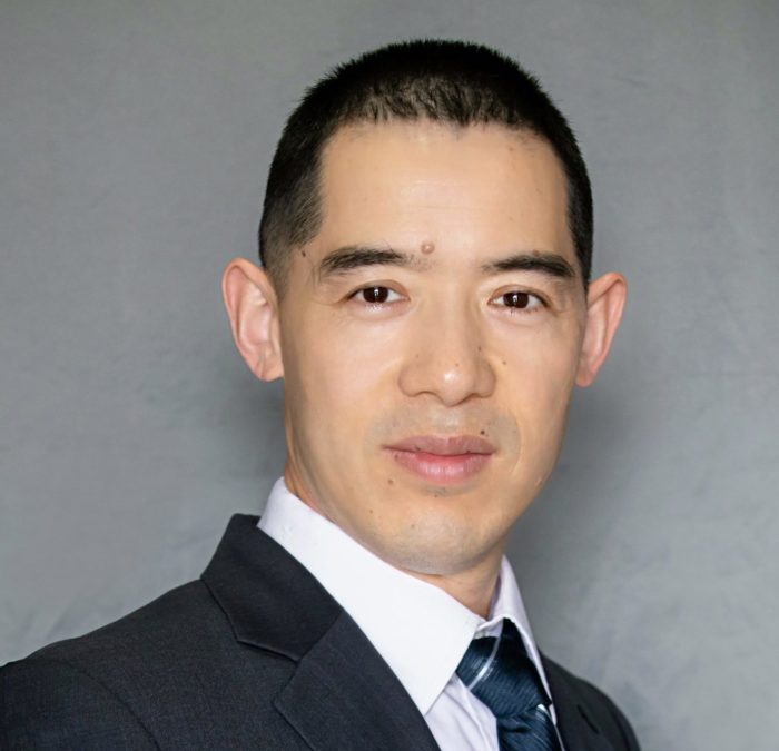 Headshot of Thomas Zhang
